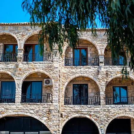 Stone Palace Near Athen's Airport Free Shuttle From And To Athen's Airport 2*