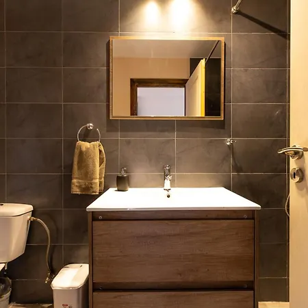 Stone Palace Near Athen's Airport Free Shuttle From And To Athen's Airport Hotel Spata (East Attica)