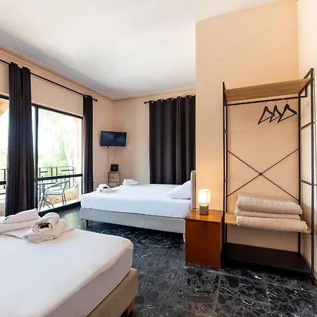 Stone Palace Near Athen's Airport Free Shuttle From And To Athen's Airport 2*