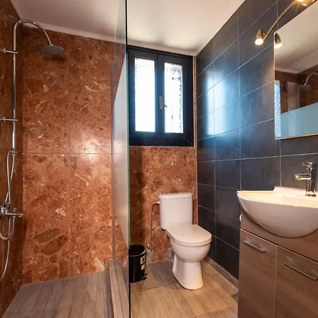 Stone Palace Near Athen's Airport Free Shuttle From And To Athen's Airport 2*