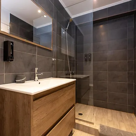 Stone Palace Near Athen's Airport Free Shuttle From And To Athen's Airport 2* Spata (East Attica)