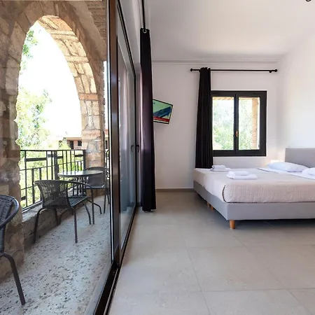 Stone Palace Near Athen's Airport Free Shuttle From And To Athen's Airport Hotel Spata (East Attica)