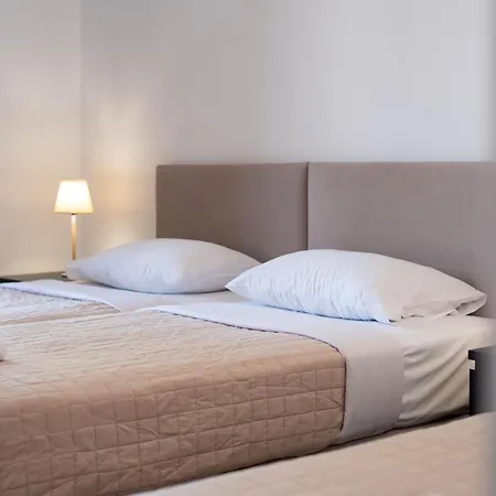 Stone Palace Near Athen's Airport Free Shuttle From And To Athen's Airport 2* Spáta