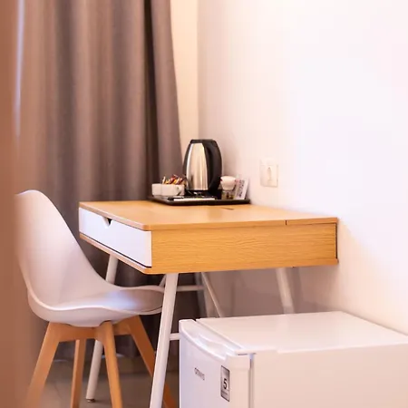 Hotel Stone Palace Near Athen's Airport Free Shuttle From And To Athen's Airport Spáta